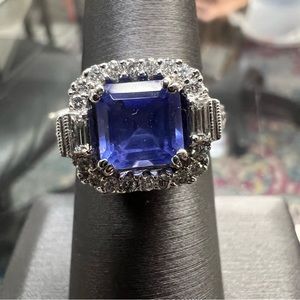 14k White Gold Diamond & Tanzanite Ring
